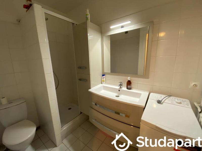 Chambre - 12 m² - 1 pièce