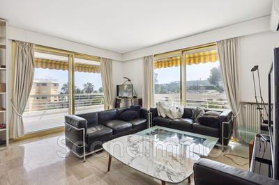 Appartement - 94 m² - 4 pièces