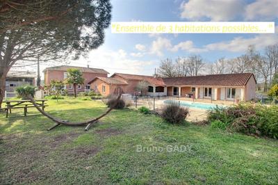 Maison - 440 m² - 16 pièces