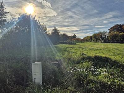 Terrain constructible - 553 m²