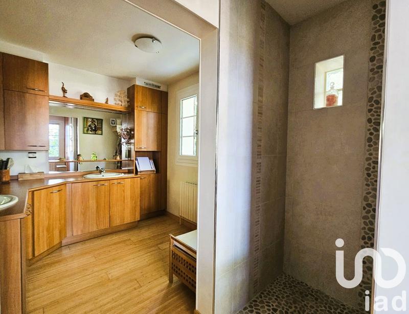 Maison - 390 m² - 8 pièces