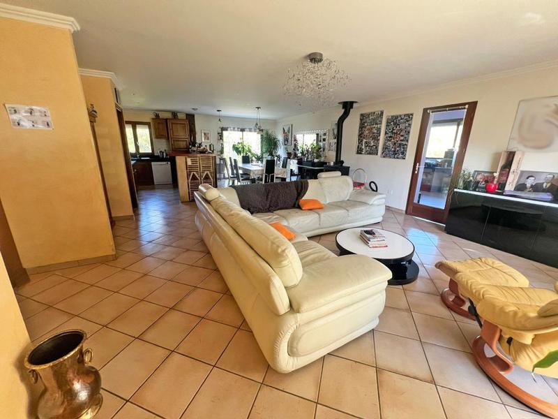 Maison - 348 m² - 10 pièces