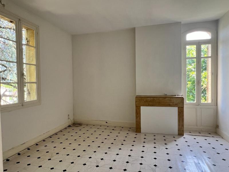 Maison - 200 m² - 10 pièces