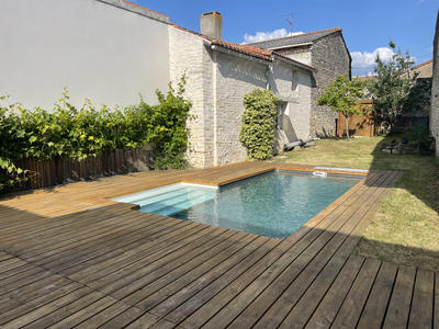 Maison - 192 m² - 5 pièces