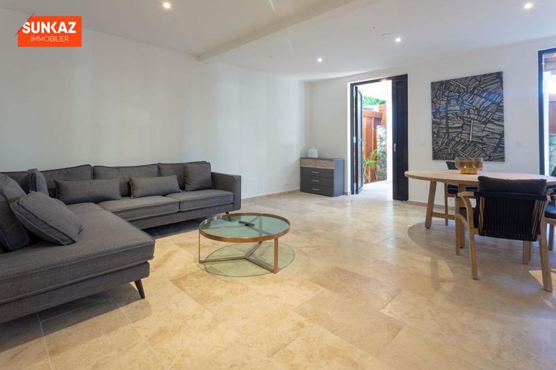 Appartement - 90 m² - 4 pièces