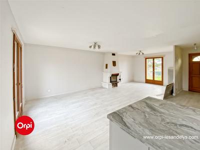 Maison - 84 m² - 4 pièces