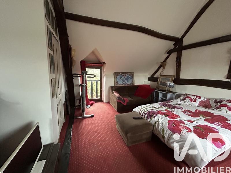 Maison - 229 m² - 8 pièces