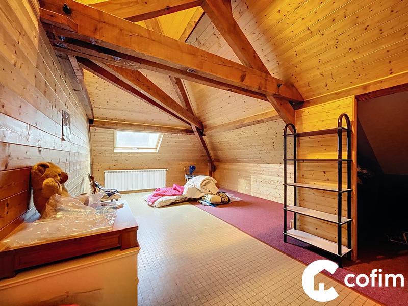 Maison - 349 m² - 6 pièces