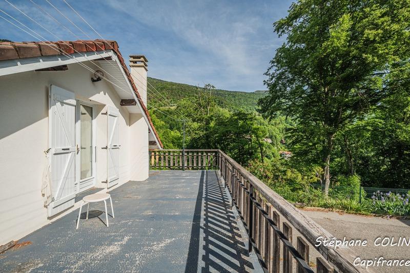 Maison - 183 m² - 8 pièces