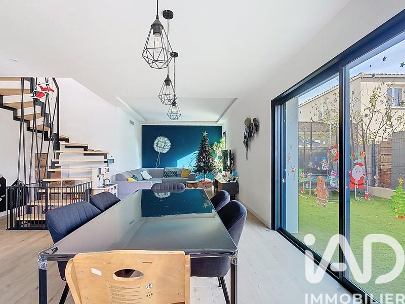 Maison - 105 m² - 4 pièces