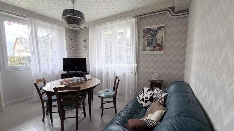 Maison - 122 m² - 6 pièces