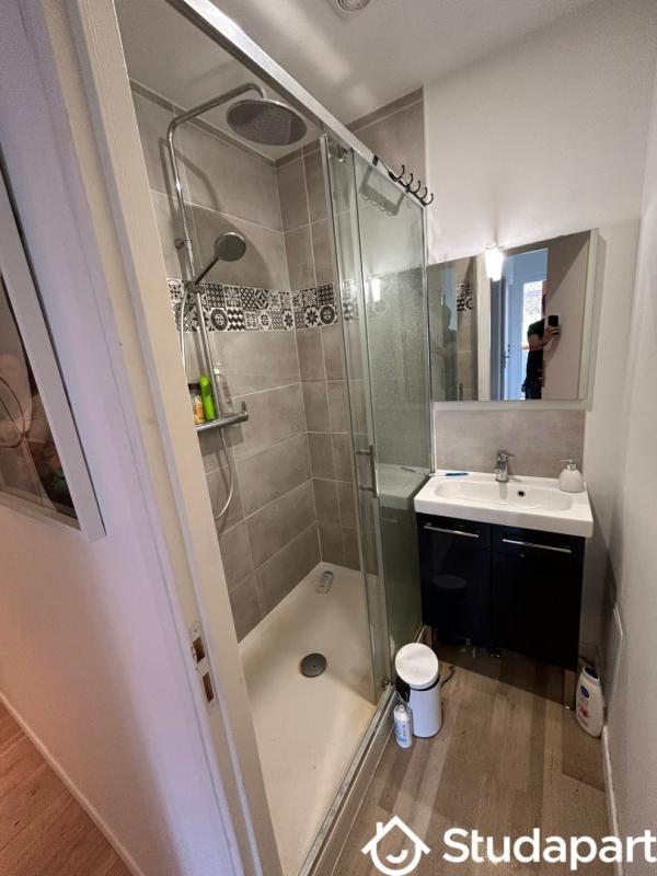 Chambre - 12 m² - 1 pièce