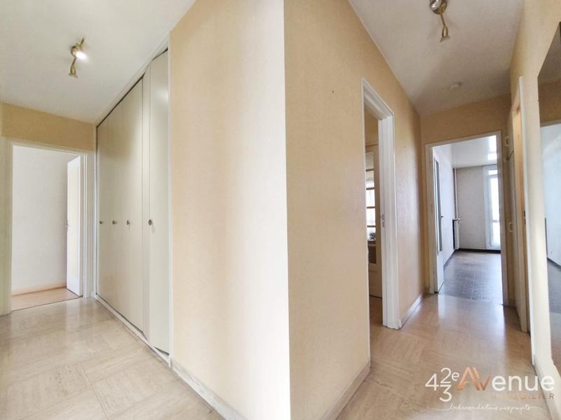 Appartement - 108 m² - 4 pièces