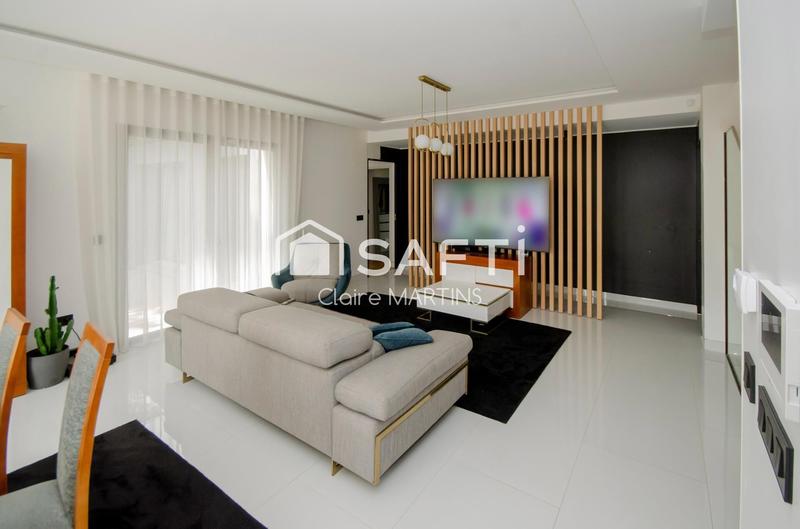 Maison - 185 m² - 8 pièces