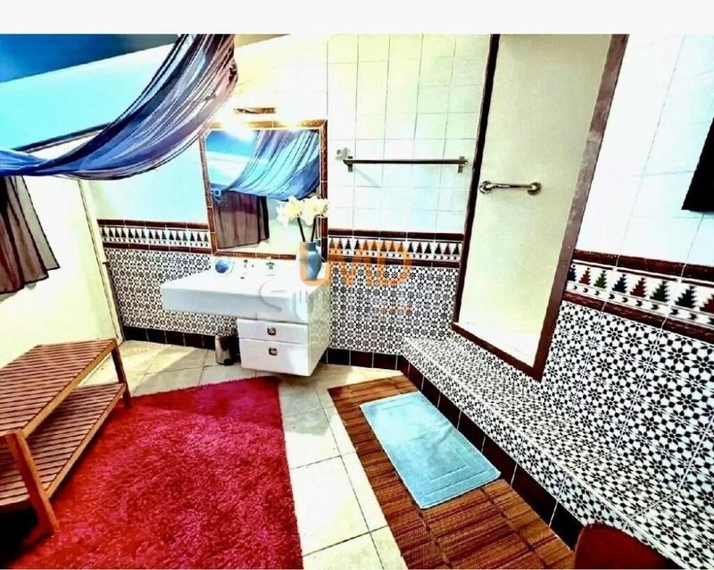 Maison d'architecte - 405 m² - 8 pièces