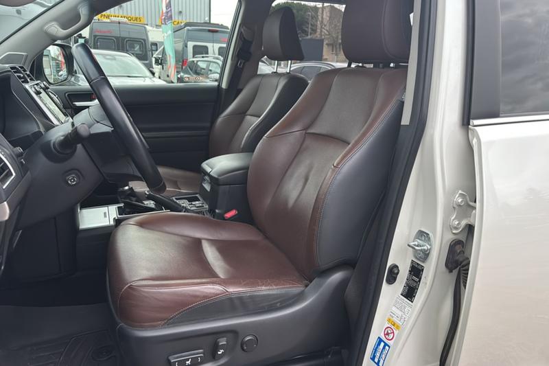 Toyota Land Cruiser Gdj 150 2.8 177 a/T Loung