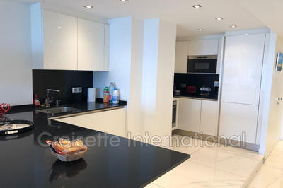 Appartement - 112 m² - 4 pièces