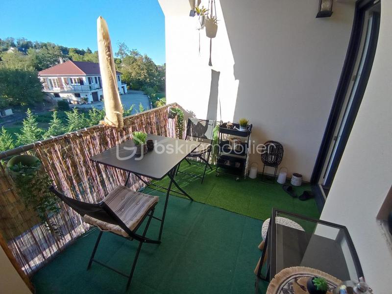 Appartement - 83 m² - 3 pièces