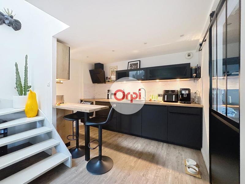 Maison en pierre - 84 m² - 4 pièces