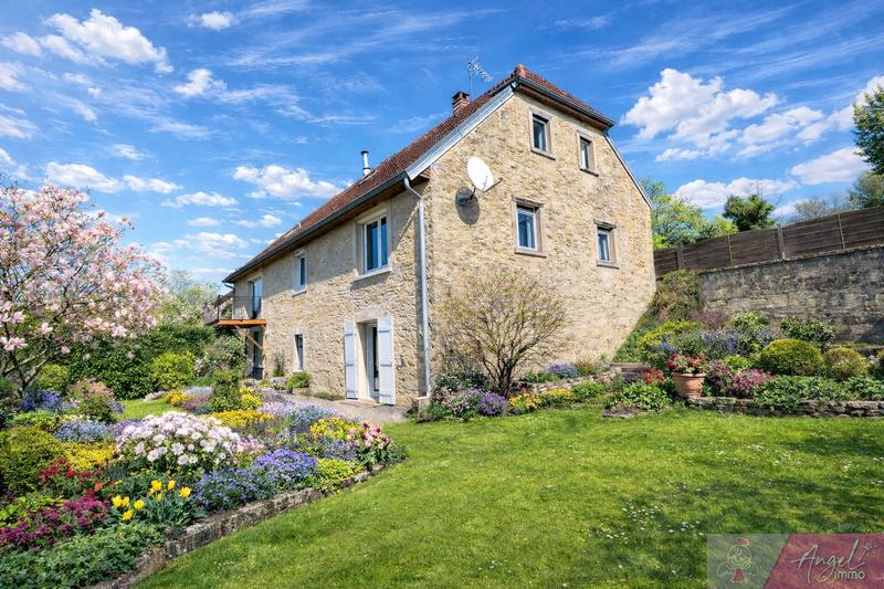 Maison - 154 m² - 5 pièces