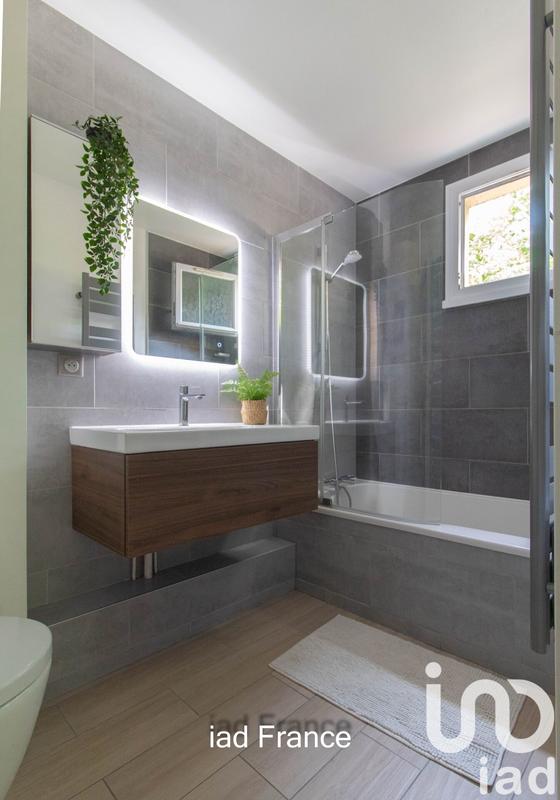 Appartement - 82 m² - 4 pièces