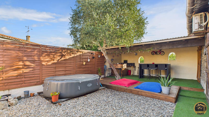 Maison ancienne - 286 m² - 10 pièces