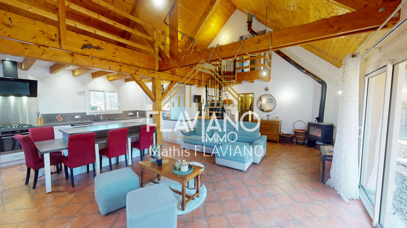 Maison - 165 m² - 6 pièces