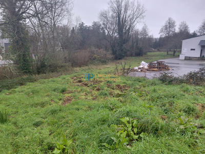 Terrain commercial - 5 409 m²