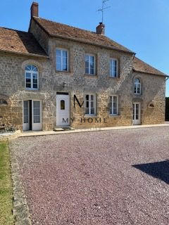 Maison ancienne - 195 m² - 8 pièces