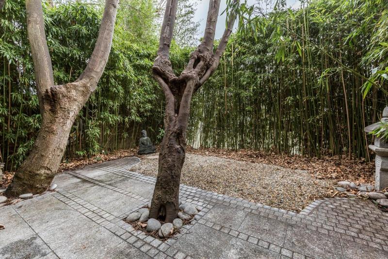 Maison - 200 m² - 4 pièces