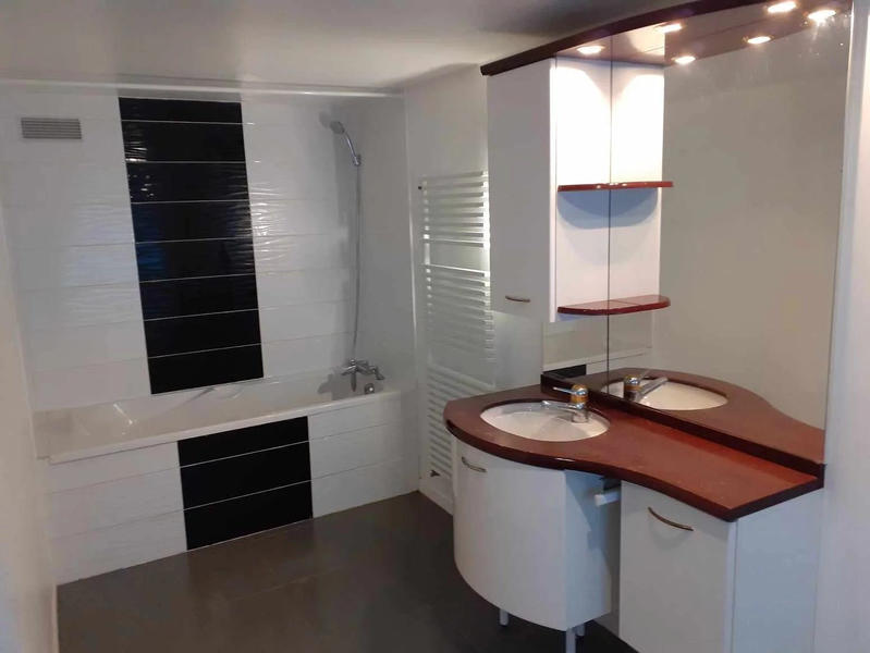 Appartement - 70 m² - 3 pièces