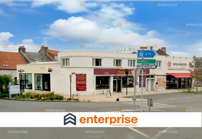 Local commercial - 215 m²