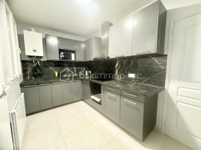 Maison - 90 m² - 4 pièces