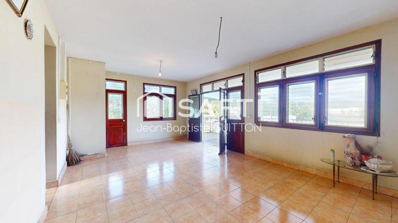 Maison - 227 m² - 10 pièces