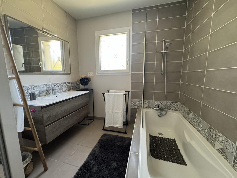 Maison - 96 m² - 4 pièces