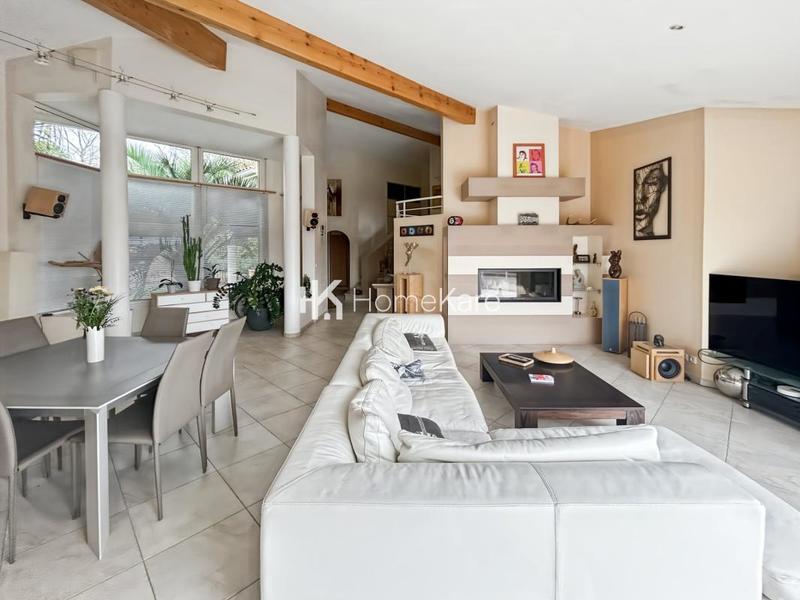 Villa - 185 m² - 7 pièces