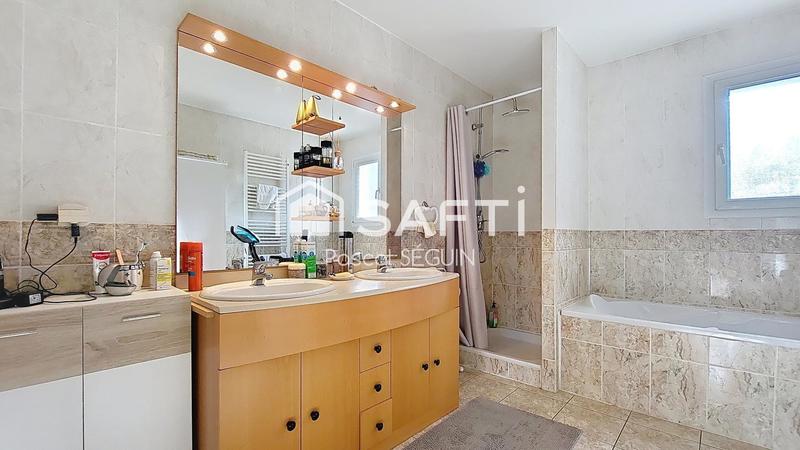 Maison - 128 m² - 5 pièces