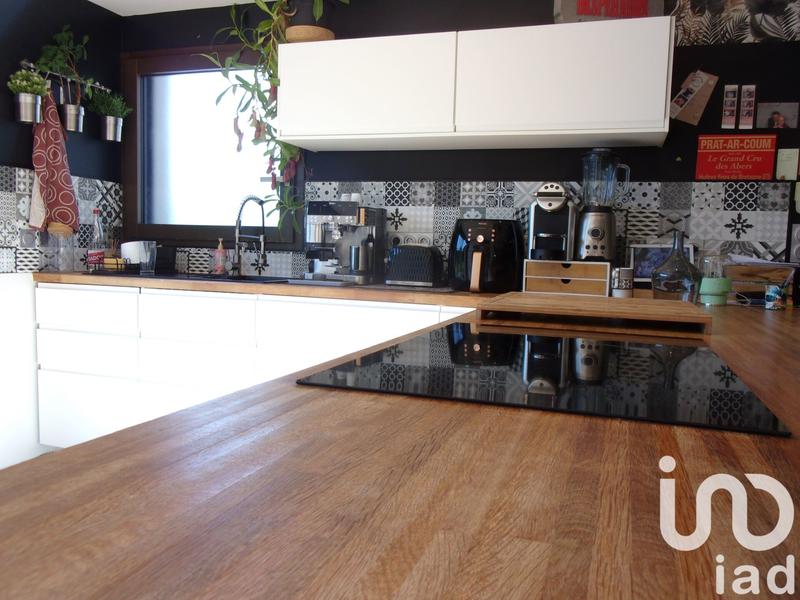 Maison - 221 m² - 9 pièces