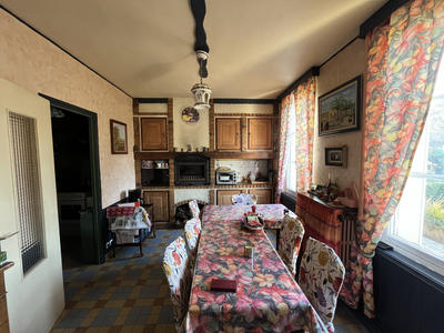 Maison - 276 m² - 5 pièces