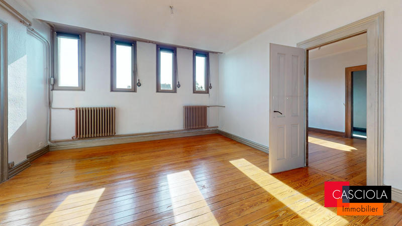 Appartement - 144 m² - 4 pièces