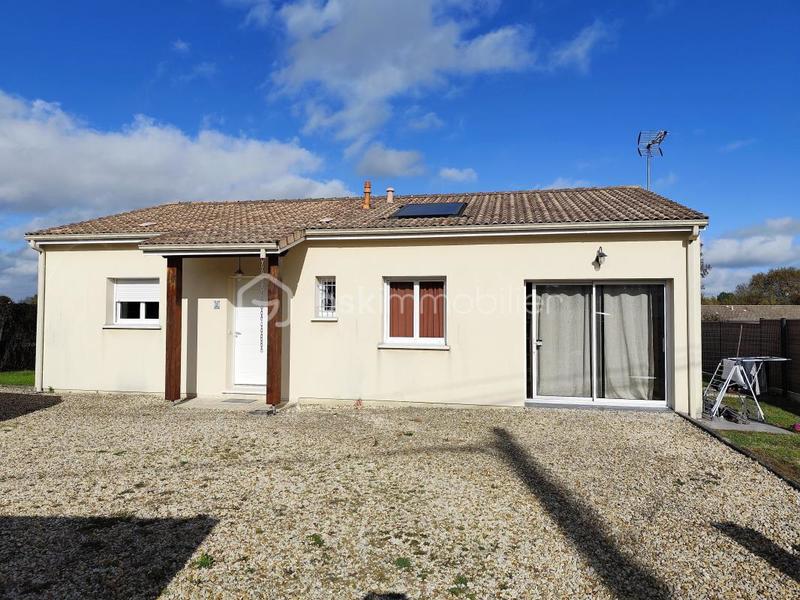 Maison - 95 m² - 4 pièces
