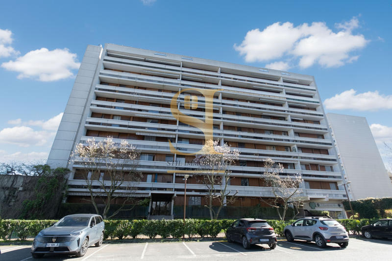 Appartement - 91 m² - 5 pièces