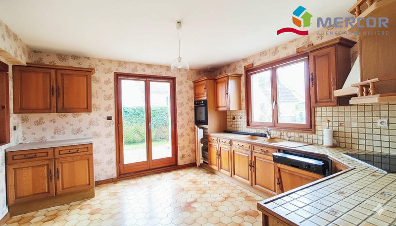 Maison - 92 m² - 4 pièces