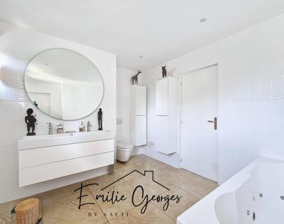 Maison - 345 m² - 7 pièces