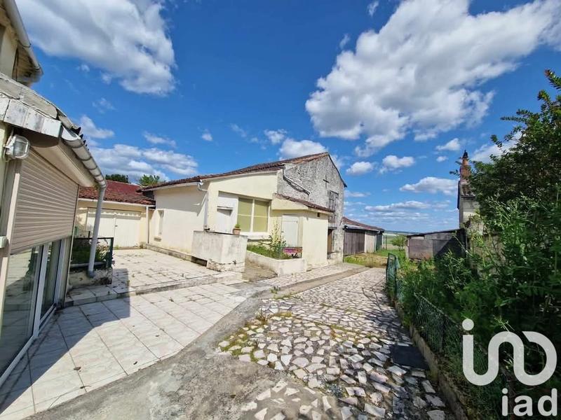 Maison de village - 75 m² - 4 pièces