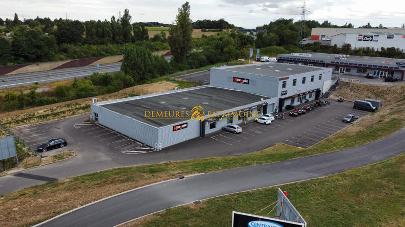 Local commercial - 797 m²