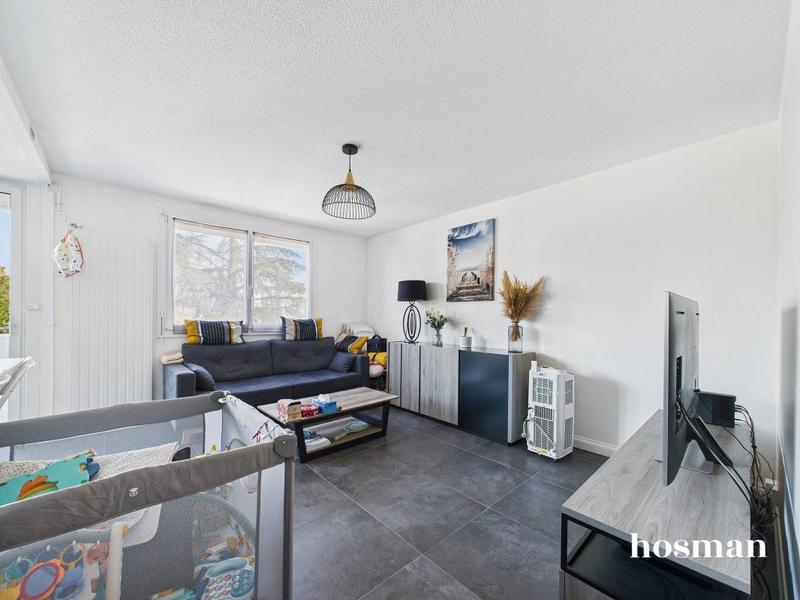 Appartement - 80 m² - 4 pièces