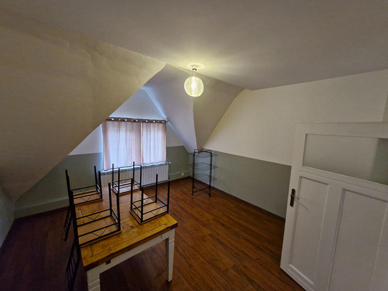 Appartement - 181 m² - 5 pièces