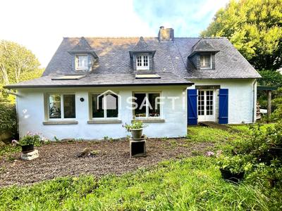 Maison - 140 m² - 8 pièces