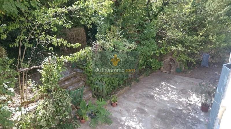 Immeuble - 300 m² - 13 pièces